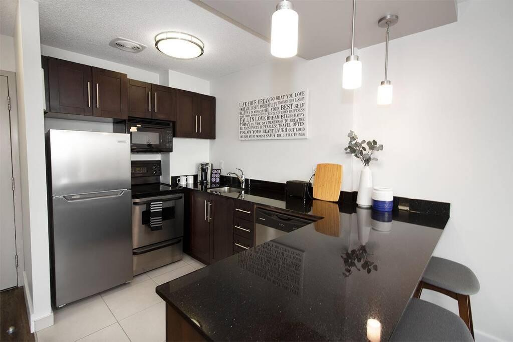 Stunning Studio Apartment With Amazing View Winnipeg Exterior foto